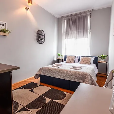 Apartment Loc8 By Prime *